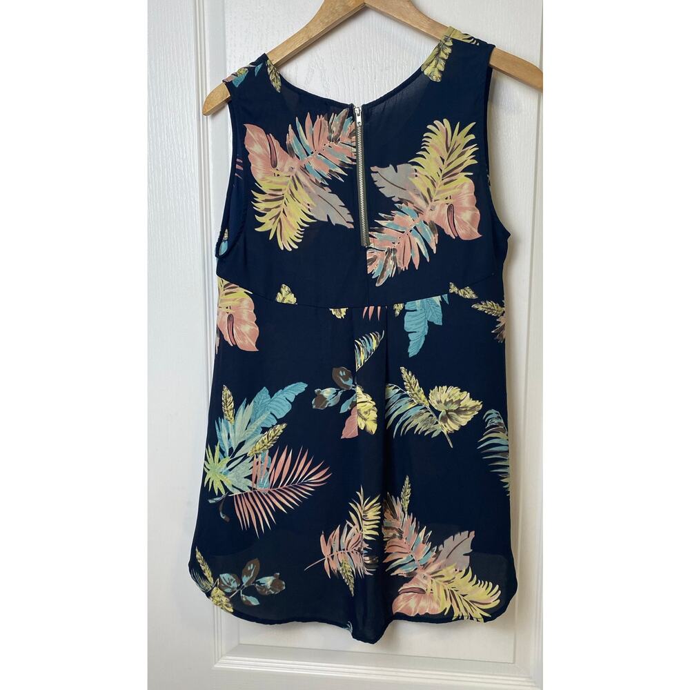 W5 Women's Blue Tropical Sleeveless Rear Accent Zipper Hi Lo Blouse Size Large - Picture 2 of 7